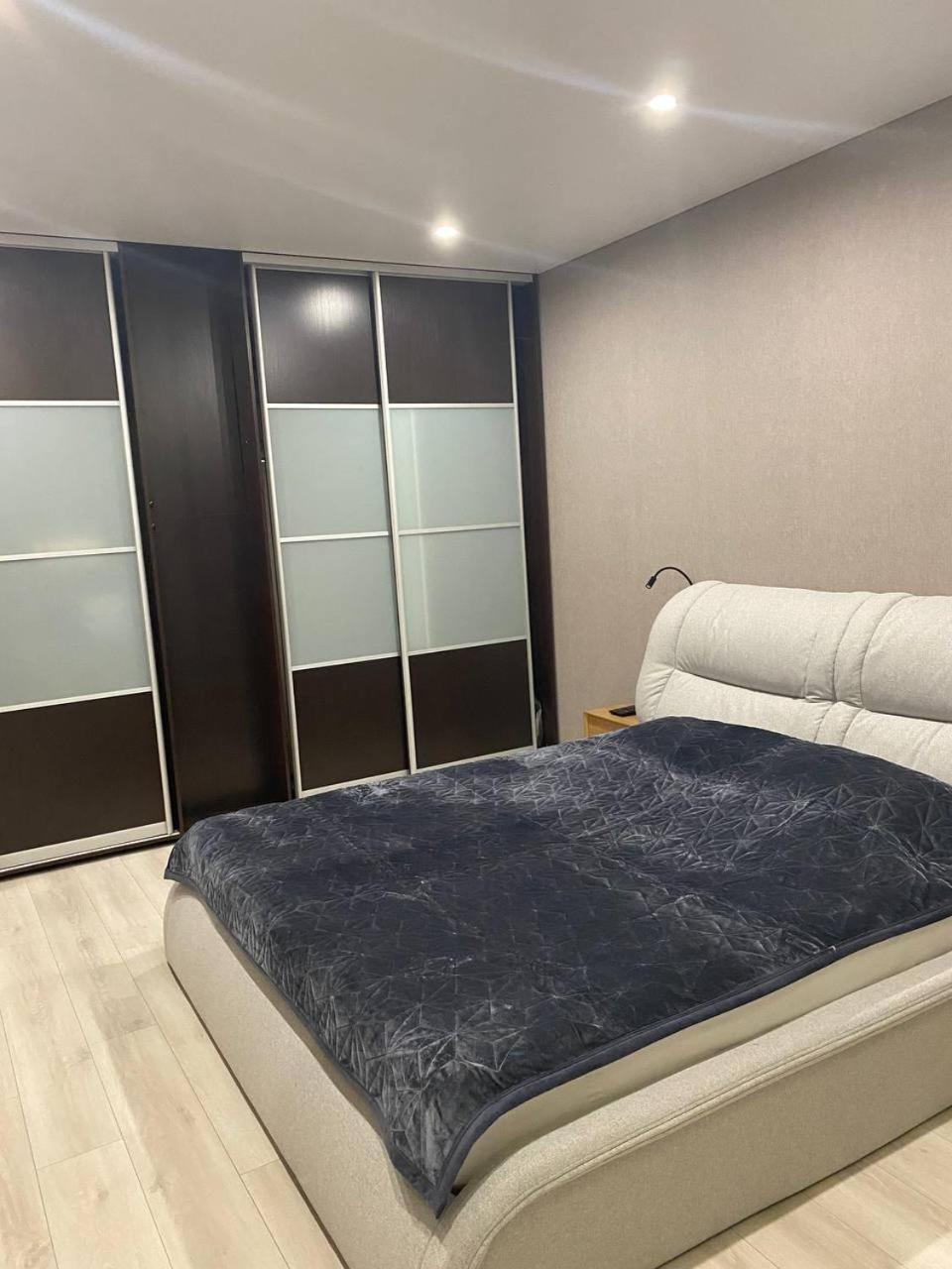 Apartpoltava Двокімнатні Апартаменти З Джакузі Біля Листопаду المظهر الخارجي الصورة