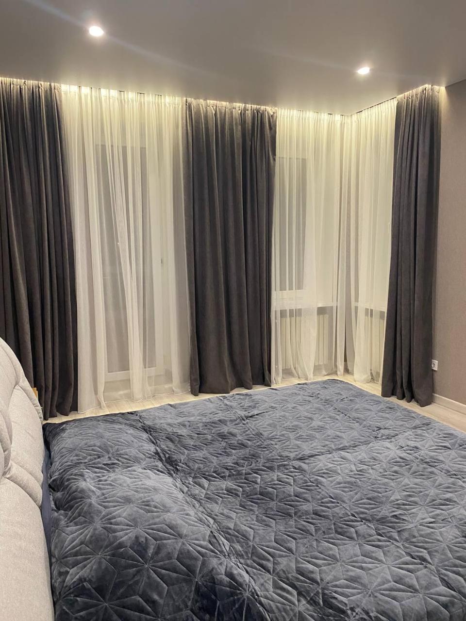 Apartpoltava Двокімнатні Апартаменти З Джакузі Біля Листопаду المظهر الخارجي الصورة