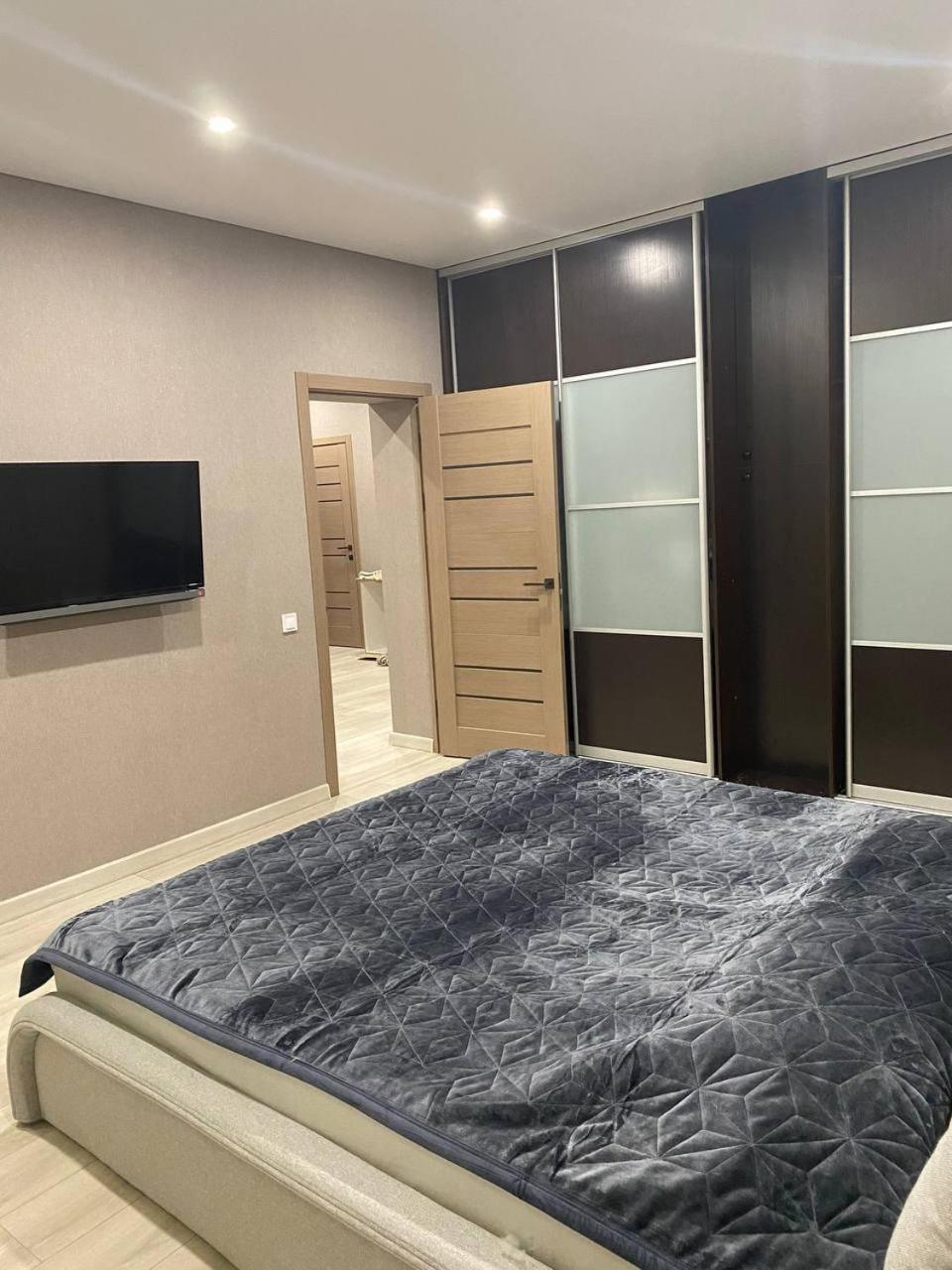 Apartpoltava Двокімнатні Апартаменти З Джакузі Біля Листопаду المظهر الخارجي الصورة